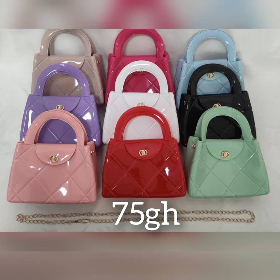 Women classic hand bag for sale in Kpone Market, Greater Accra on BNS